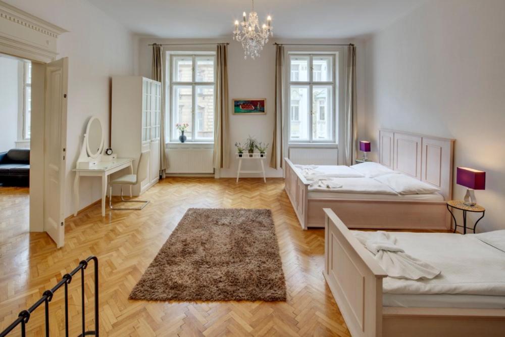 Kaprova - Old Town Apartments Prague Extérieur photo