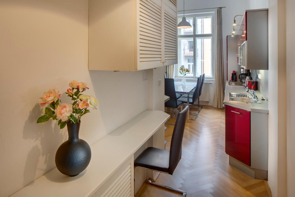 Kaprova - Old Town Apartments Prague Extérieur photo